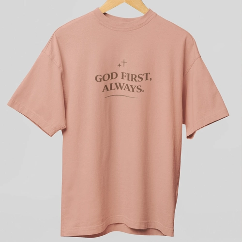 Camiseta “God First, Always”