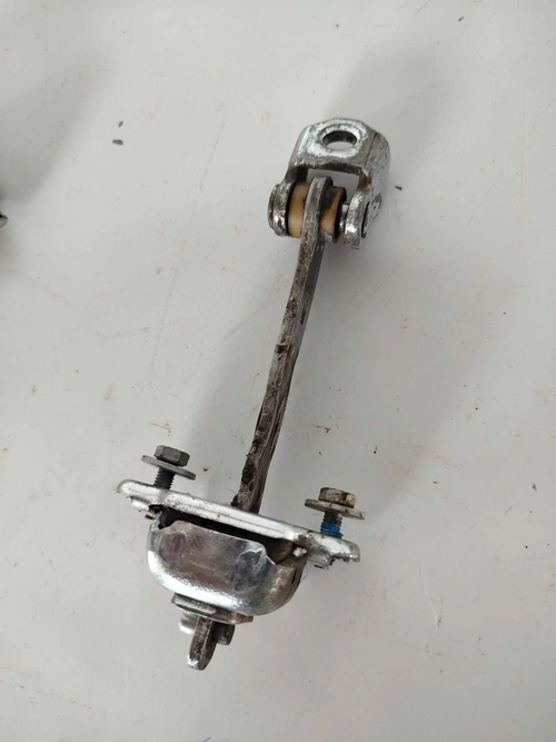 Limitador Porta Diant. Gm Celta Prisma. 2001/2016 (id:17757)