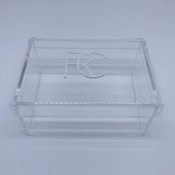 Caixa P tampa removível - Logo alto relevo inicial ou desenho