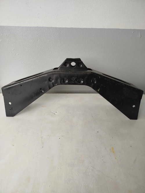 Travessa dianteiro VW 7100 7110 7120 8100 8120 8150 (ID:8580)