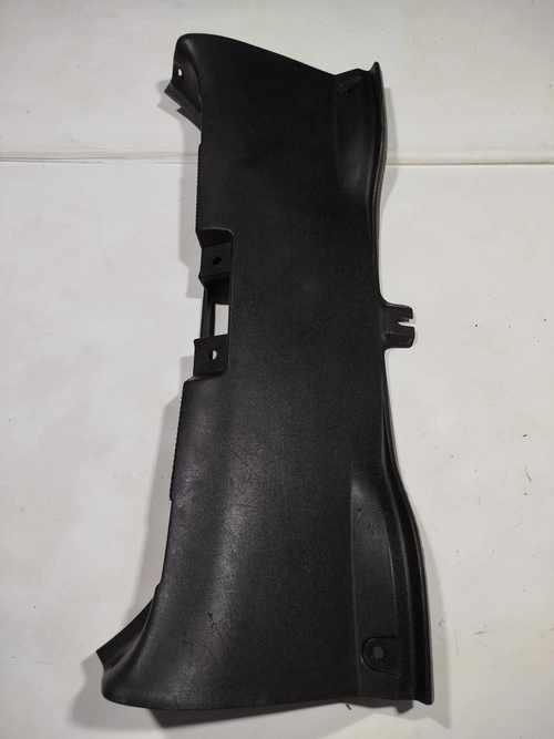 Acabamento soleira porta malas Fiat Linea 2014 (ID:615)