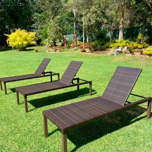 Conjunto 3 Espreguiçadeiras  em Fibra Sintética e Alumínio Dourados