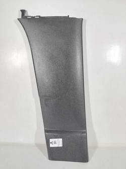 MOLDURA ACABAMENTO COLUNA CENTRAL POLO 1.6 2002/2003 LE (id:8713)