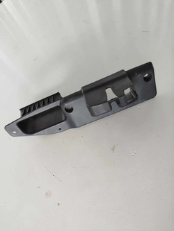 Acabamento Fechadura Tampa Trás. Fiat Linea 2009/2016 (ID:17863)