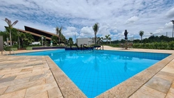 Terreno à venda no Sun Lake em Londrina com 506m², plano e próximo ao lazer em condomínio fechado de alto padrão