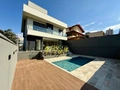 Casa à venda em Londrina, Condomínio Ville Campestre, com 3 suítes, com 317.88 m²
