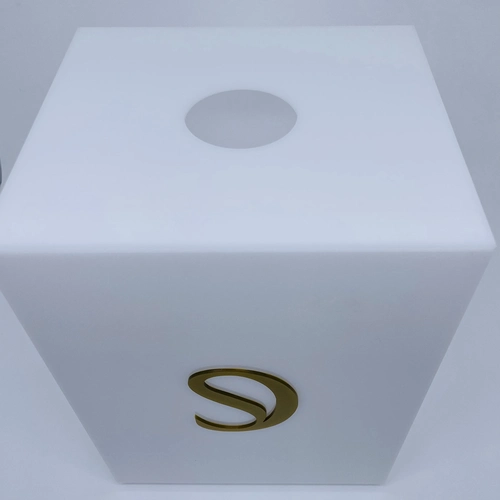 Caixa para descarpack 3 litros Branca - Logo alto relevo inicial ou desenho