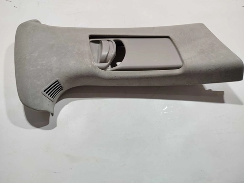 Moldura coluna lado direito do cinto central  Audi a3 2006 (ID:88)