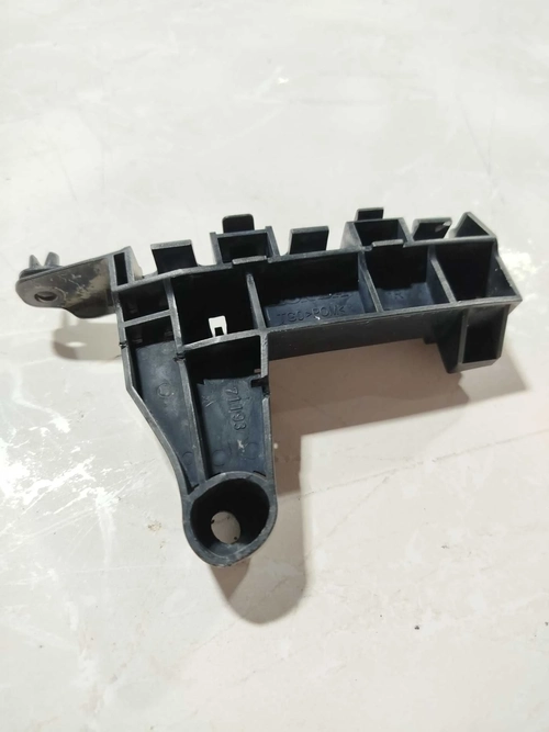 Guia parachoque dianteiro LE Honda Fit 2013 (ID:1563)