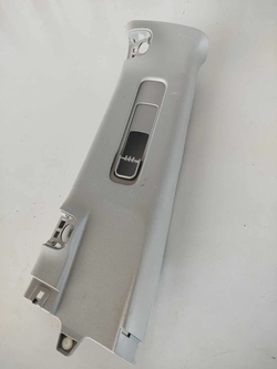 ACABAMENTO COLUNA CENTRAL SUPERIOR L.D TOYOTA SW4 2016/2020 (ID:20892)