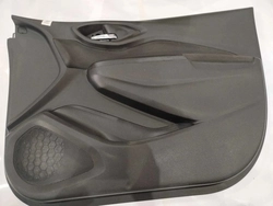 FORRO PORTA DIANTEIRA LD ONIX LTZ AT6 1.4 ECO 2017 (id:7589)