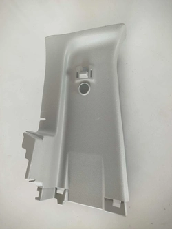 Moldura Coluna Cinto Central Direito Hilux 2016/2020 (ID:17463)