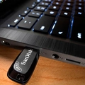 Pen Drive SanDisk Ultra Shift, 128GB, USB 3.0 - SDCZ410-128G-G46