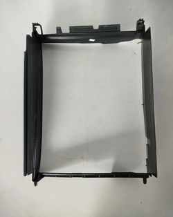 Quadro Defletor Radiador Renault Duster 2018/2022 (ID:15137)