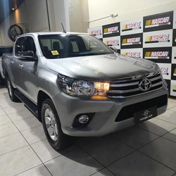 TOYOTA HILUX CD SRV 2.8 4X4 2017