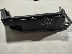 Suporte tampão porta malas bagagito Fiat uno 2013 (ID:1442)