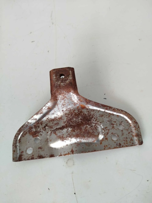 Suporte Fixação Forro Porta Diant. Esq. Mitsubishi Pajero Full 2016 (id:17737)