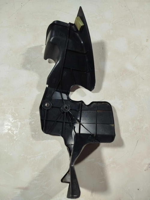 Defletor radiador LD Hilux 2005/15 (ID:1770)