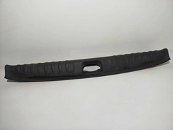 ACABAMENTO INTERNO PORTA MALA  CHEVROLET ONIX 1.0MT LT 2016 (id:19722)