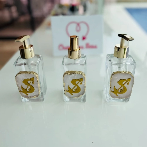 Vidro com valvula e logo em pedra natural - Logo alto relevo inicial ou desenho