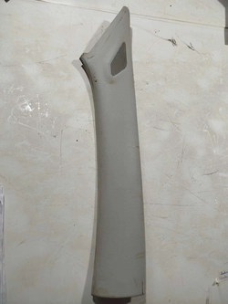 Acabamento coluna dianteira direita Saveiro G6 2011 (ID:1356)