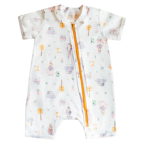 Macacão Manga Curta Estampado Abertura em Zíper Suedine Feminino - Coelha Camponesa