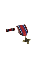 Barreta em metal com medalha - Cruz de Sangue BRONZE