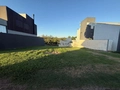 Terreno à venda no Sun Lake em Londrina com 506m², plano e próximo ao lazer em condomínio fechado de alto padrão