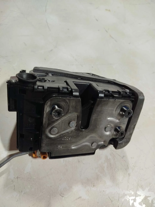 Fechadura dianteira direita Onix Prisma 2012/2019 (ID:1746)