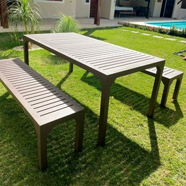 Jogo de Jantar em Alumínio Ripado com Bancos Rio de Janeiro