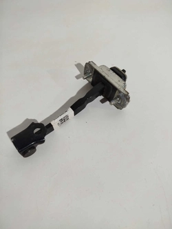 LIMITADOR POACRTA TRASEIRA CHEVROLET TRACKER 1.4 2019 LE (ID:18807)