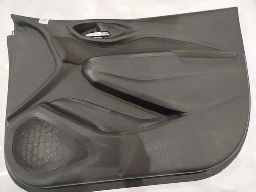 FORRO PORTA DIANTEIRA LD ONIX LTZ AT6 1.4 ECO 2017 (id:7589)