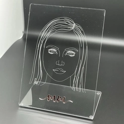 Display Rosto gravado - Logo alto relevo inicial ou desenho