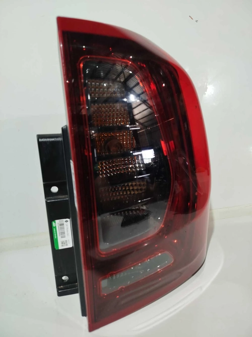 LANTERNA TRASEIRA LD OROCH DYN 1.6 SCE 2022 (Id:5682)