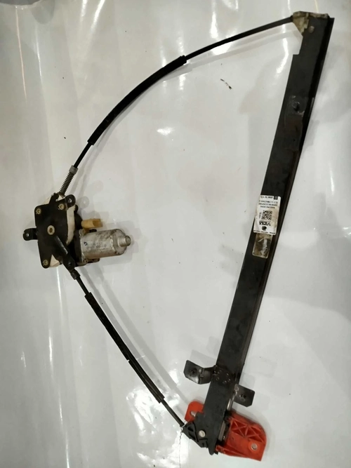 MAQUINA VIDRO TRASEIRO ESCOSPORT XLS 1.6 2004/2005 (ID:18364)