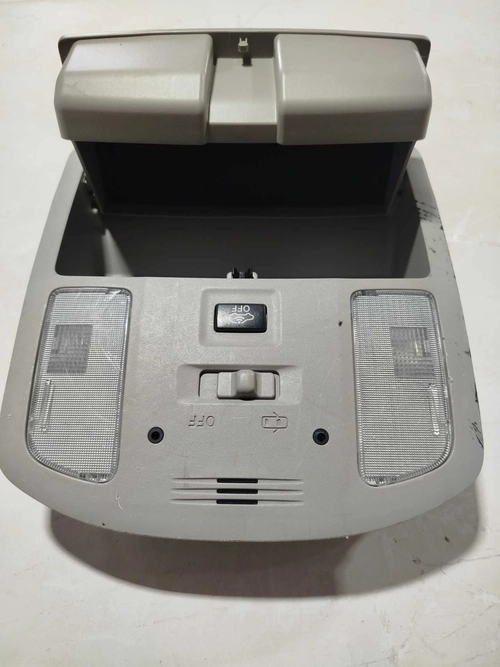 Luz de teto c/porta óculos Hilux srv 2016-2020 (ID:1590)