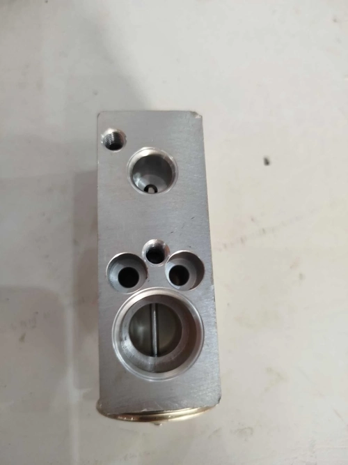 VALVULA COMPRESSOR AR CONDICIONADO FIAT PALIO ATTRACTIVE (ID:10392)