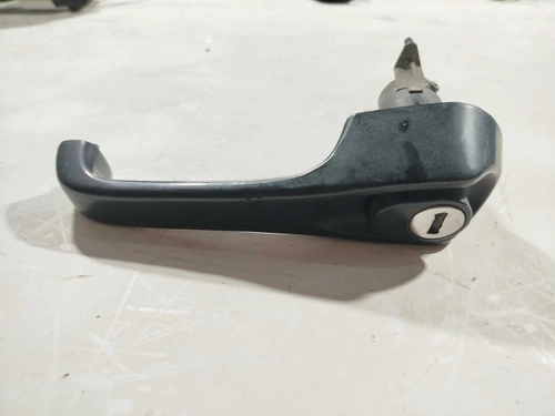 Maçaneta externa dianteira LE Fiat uno 2000 (ID:1381)