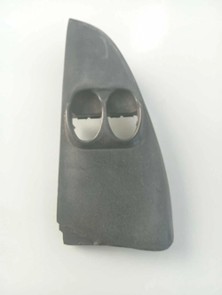 MOLDURA DE COMANDOS PORTA ESQ. FIAT PALIO 2004 1.0 (ID:21107)