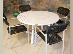 Jogo de Mesa Florata ( Corda Nautica ) MESA RIPADA GIRATORIO NO MEIO E quatro cadeiras em corda nautica