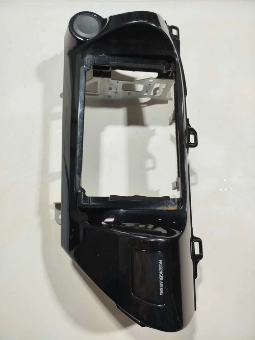 Moldura multimídia Hilux 2020 (ID:626)