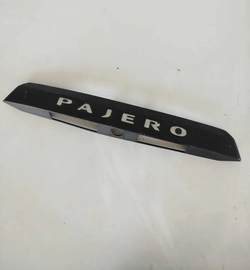 Moldura Luz De Placa Mitsubishi Pajero Full 3.4 2014 (ID:17078)