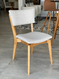 Cadeira Mugello Linho Madeira Cinamomo