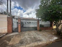 Casa à venda no Jardim Universitário em Londrina  160m²  3 quartos  área gourmet  aquecimento solar