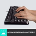 Teclado Multimídia Logitech K120, Fio com Entrada USB, Preto - 920-004423