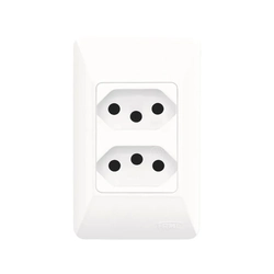 Tomada Dupla 2P+T 10A Sistema externo Branco-Fame