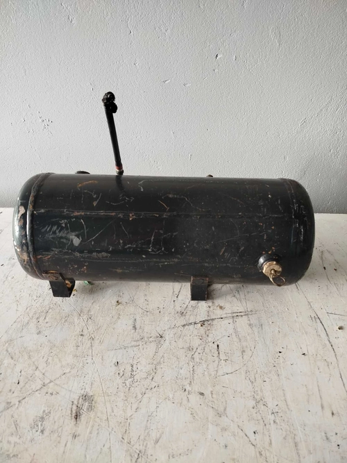 Reservatório ar segundario Volkswagen delivery 8160 16L2005/2011 (id:11026)