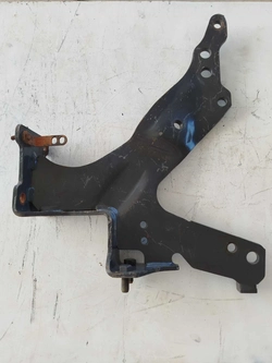 Suporte Do Para-choque Dianteiro Direito Scania R440 (ID:12661)